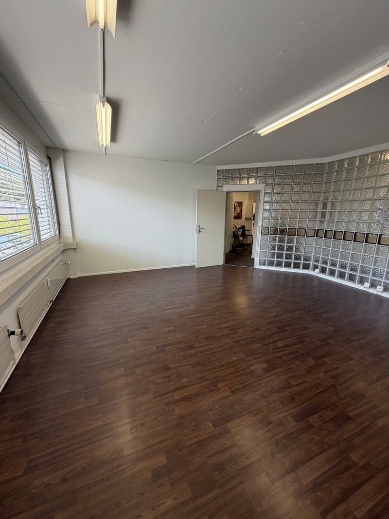 Office space for start-ups (1)