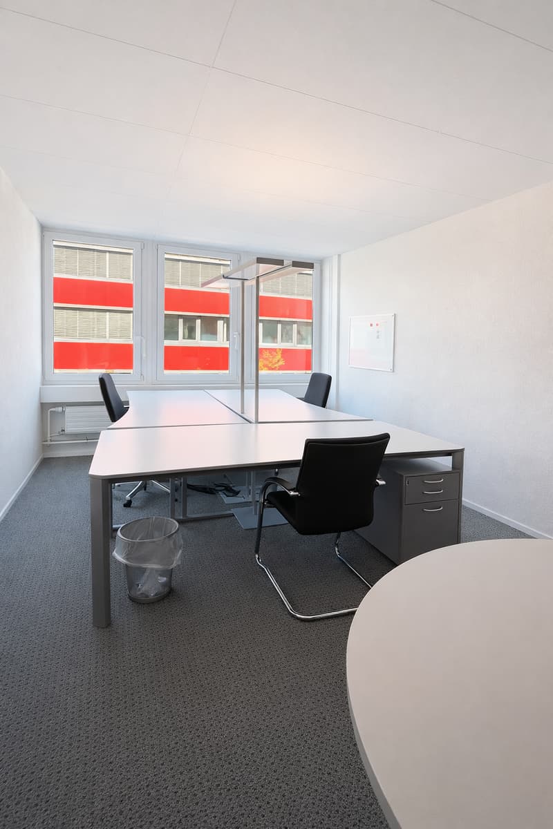 Furnished office spaces in a modern business center in Baar (5)