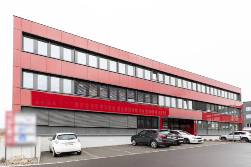 Furnished office spaces in a modern business center in Baar (1)