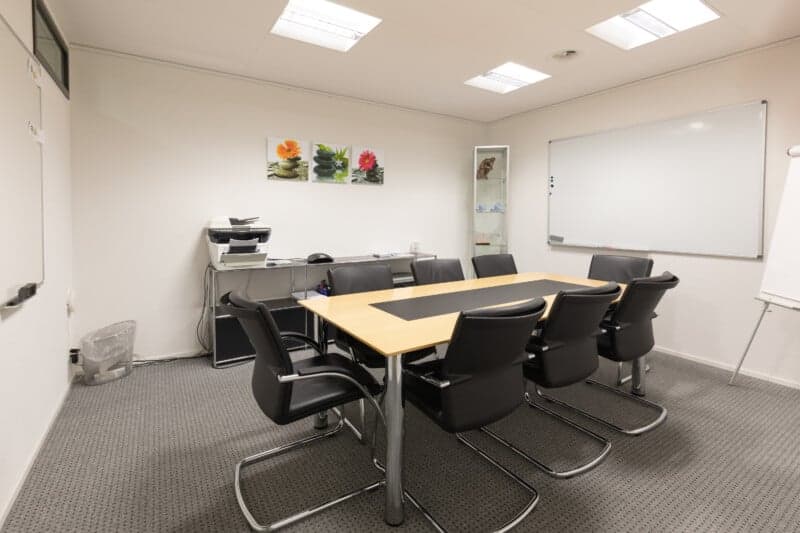Furnished office spaces in a modern business center in Baar (7)
