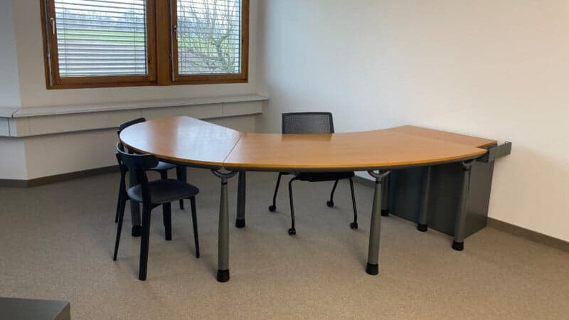 Furnished office spaces in a modern business center in Obfelden (5)