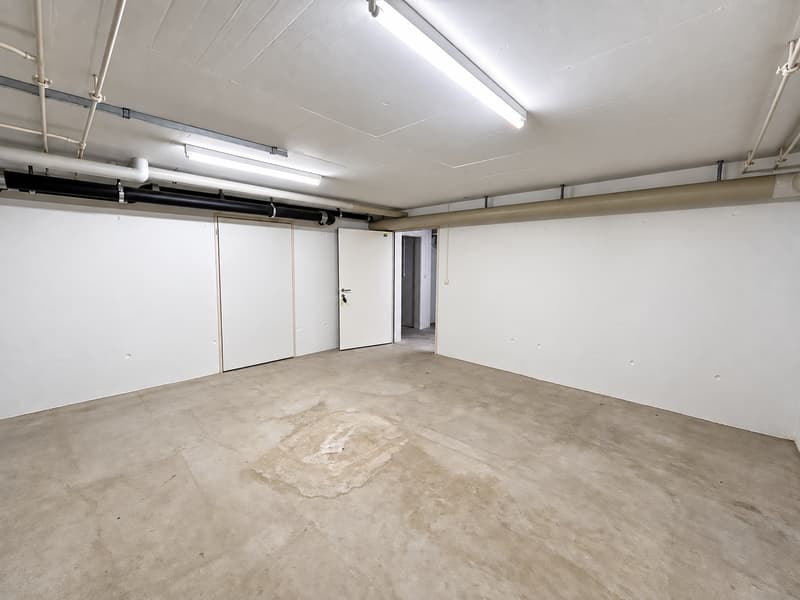 Attraktiver Geschäftsraum im 1. OG in Zollikon (10)