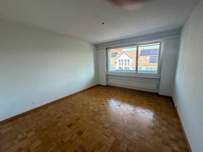 Spacious 2.5-room apartment for limited rental until 31.03.2027 (6)