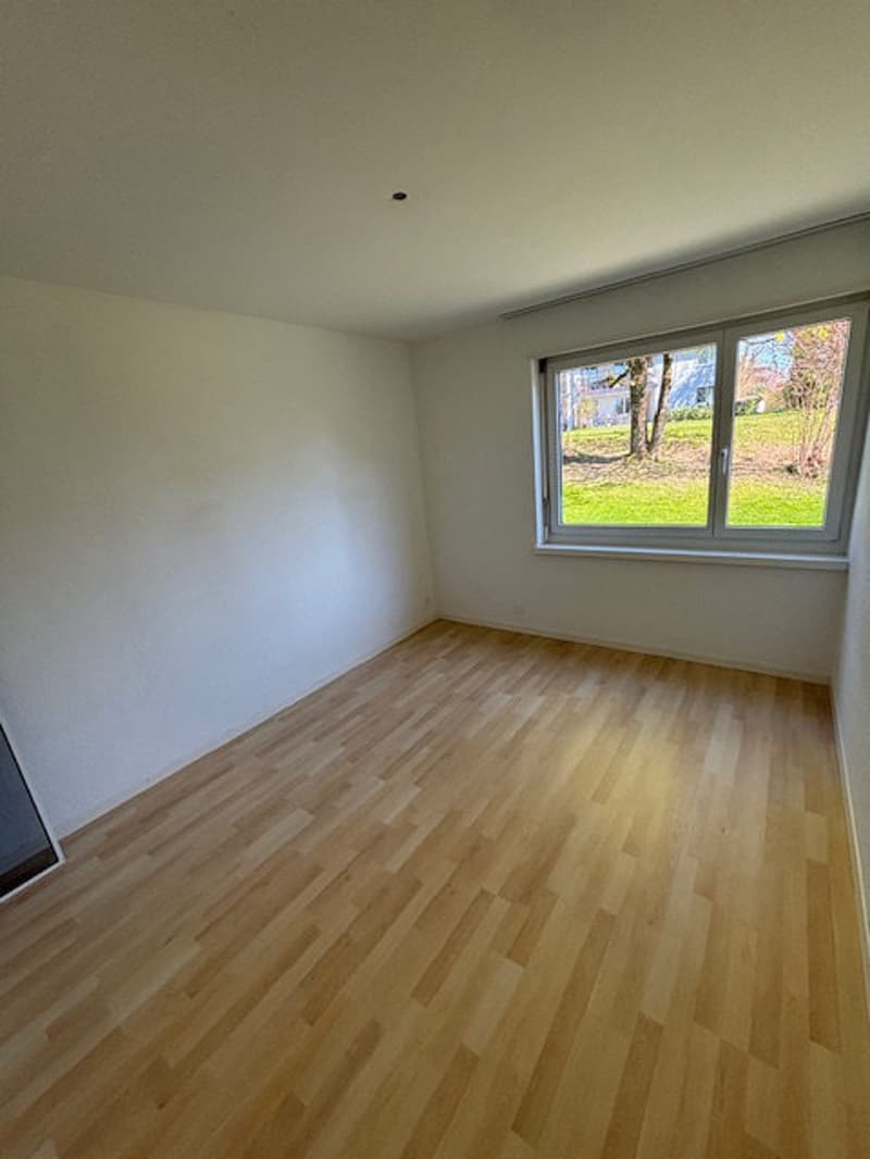 Schlafzimmer 2/3
