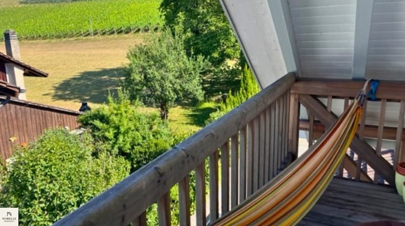 Appartement en mansarde charmant avec poêle suédois et vue sur le vert (9)
