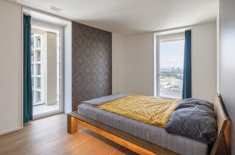 Appartement moderne 2.5 pièces au 13e étage avec vue imprenable sur la ville – Glattpark, Zurich (4)