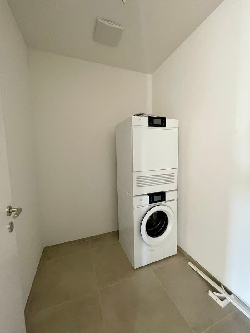 Wohnen mit Weitblick | Moderne 2.5 Zimmer Neubauwohnung mit grosser Terrasse (12)