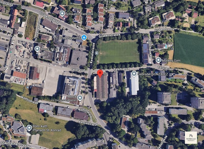 Charmantes Büro mit viel Raum zu attraktivem Mietzins (14)