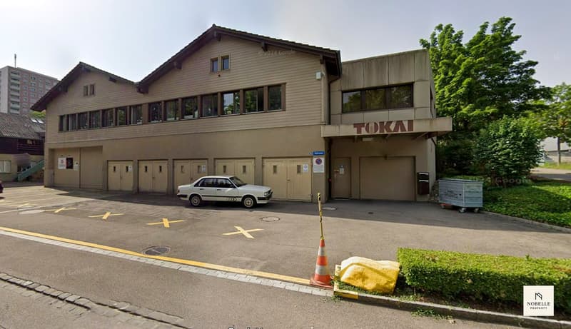 NEU: Charmantes Büro mit viel Raum zu attraktivem Mietzins (16)
