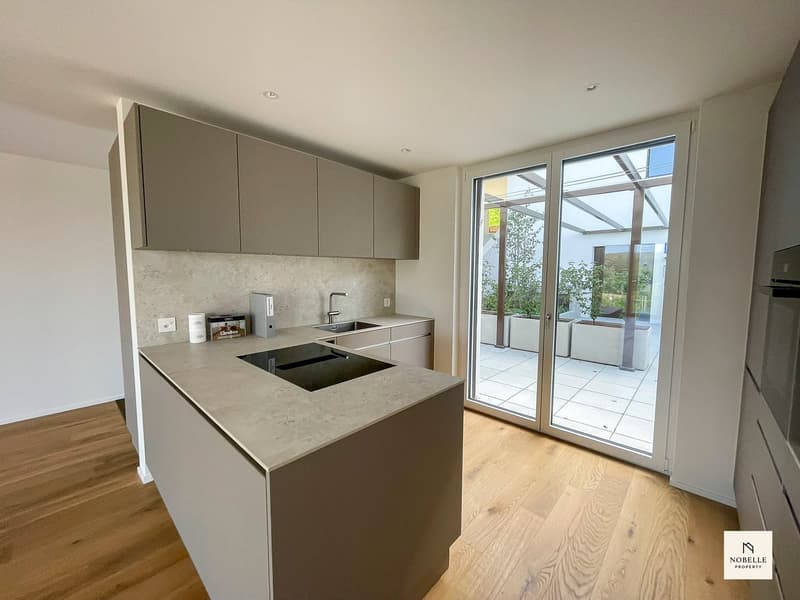 TOP: Moderne 2.5 Zimmer Neubauwohnung mit Sitzplatz (6)