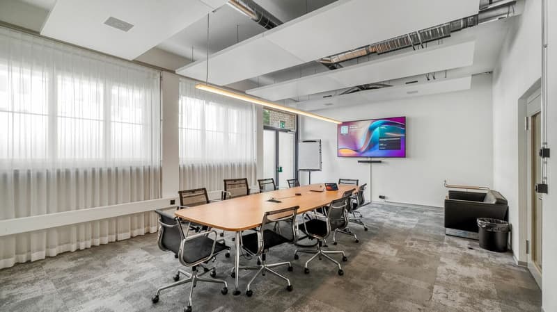 Single-tenant Opportunity in a Historic Building (4)