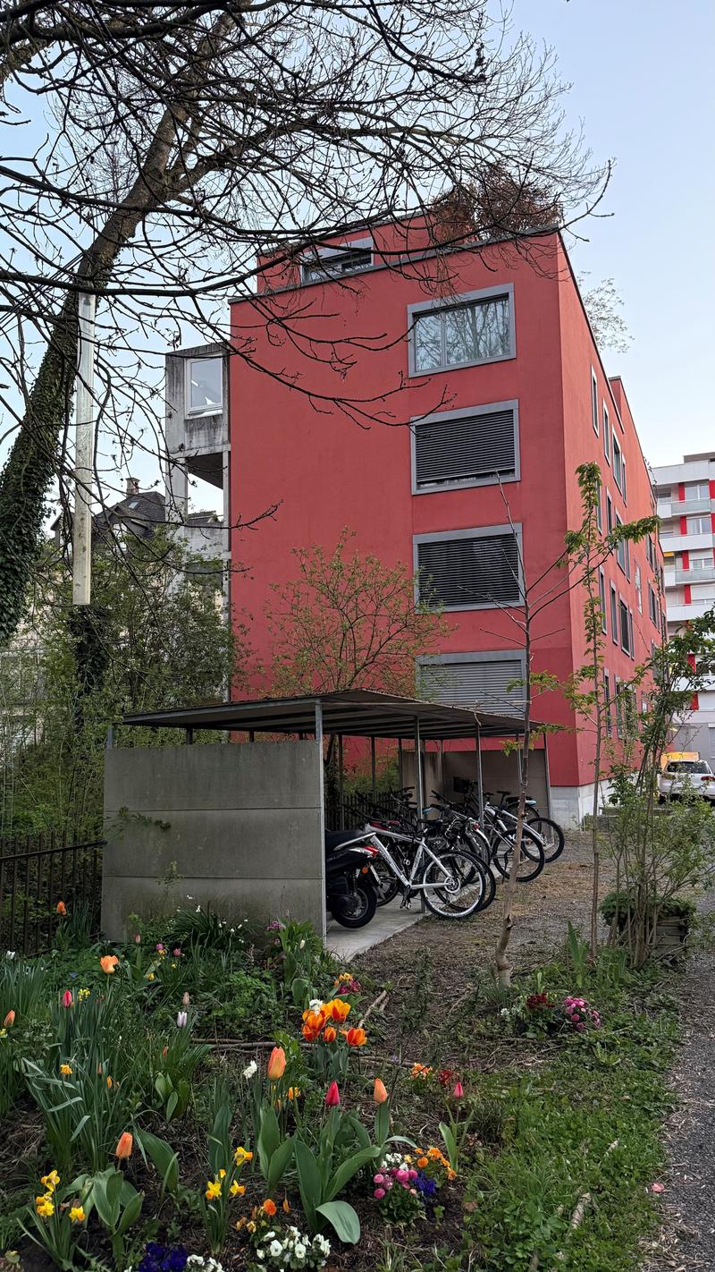 4.5-room apartment with balcony and parking space in Biel (12)