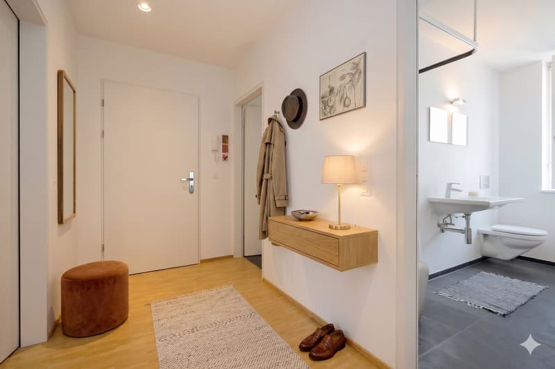 Bright Home on the Schüss 4.5 Rooms with Character (8)