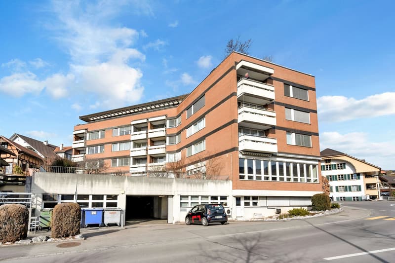 Local commercial situé au centre avec terrasse à Steffisburg à vendre (12)