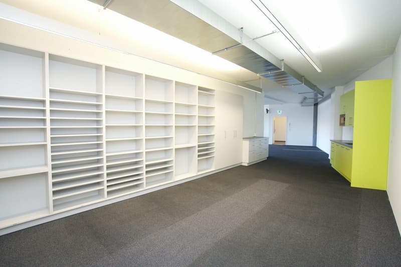 436 sqm office and service space in Köniz - modern and flexible (6)