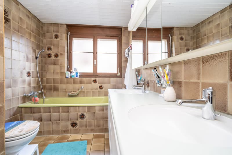 Residential and commercial property with cheese production in Riggisberg (10)