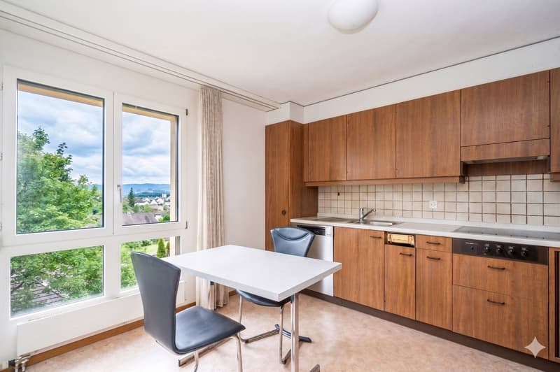Bright 4.5-room apartment with parking space in Bolligen (2)