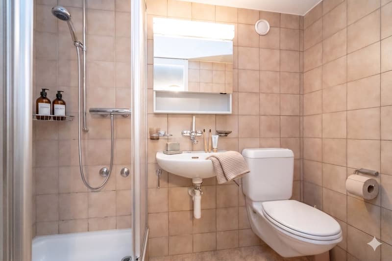 Bright 4.5-room apartment with parking space in Bolligen (10)