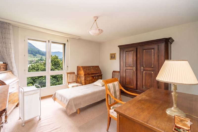 Bright 4.5-room apartment with parking space in Bolligen (8)