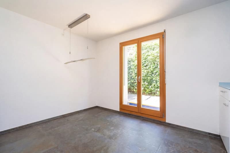 Seltene Gelegenheit: 5.5-Zimmer-Reihenhaus mit Aussensitzplätzen, zwei Balkonen und einem Einstellhallenplatz (4)