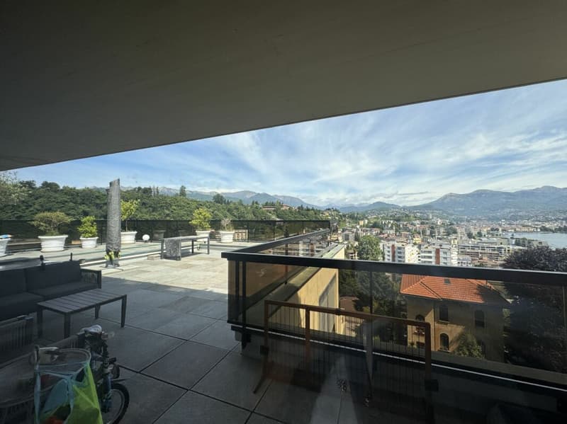 PARADIES | 6 Zimmer mit Terrasse von 109 m2 mit Panoramablick auf den Luganer See und den Golf von Lugano (7)