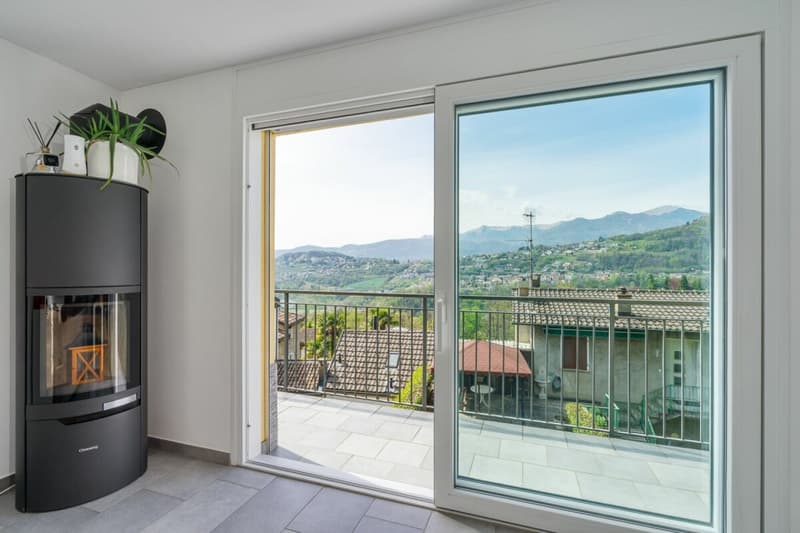 DAVESCO · CASA MODERNA CON GIARDINO E VISTA APERTA SUL LAGO DI LUGANO (5)