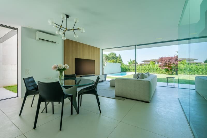 VILLA LUGANESE-VILLA MINERGIE CON PISCINA RISCALDATA E GIARDINO PRIVATO (2)