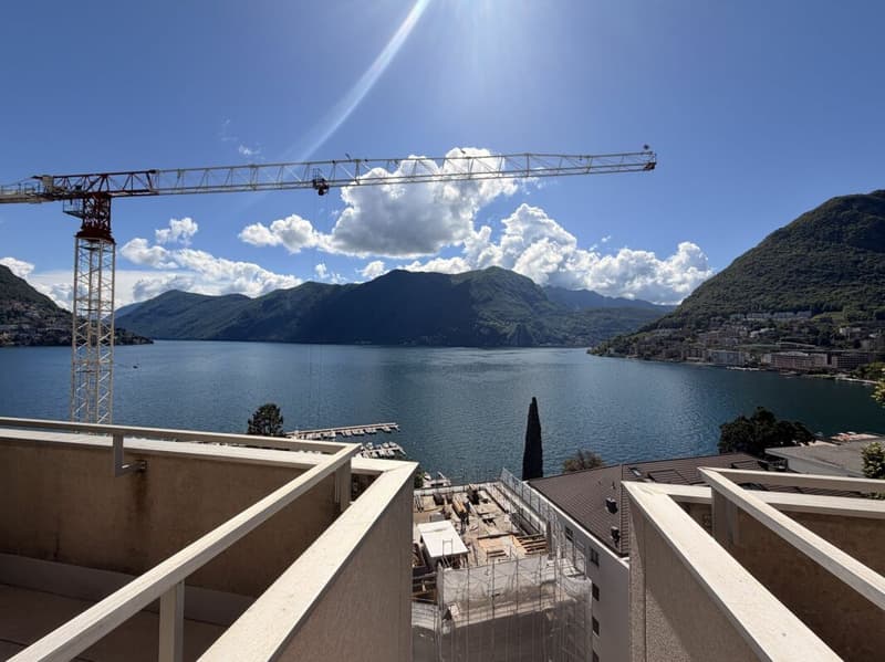 LUGANO - SUPER ATTICO DI RAPPRESENTANZA CON VISTA LAGO - PISCINA CONDOMINIALE NEL RESIDENCE CENTRAL PARK (12)