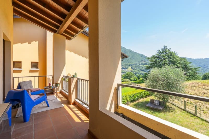 COLLINA D'ORO - CASA CON GIARDINO IN UNA DELLE ZONE PIÙ RICERCATE DEL LUGANESE (5)