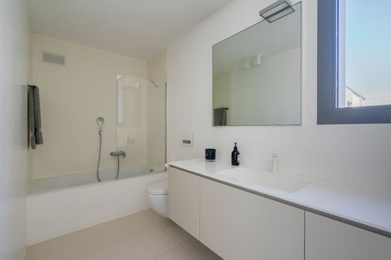 VILLA LUGANESE - VILLA MINERGIE CON PISCINA RISCALDATA E GIARDINO PRIVATO (14)