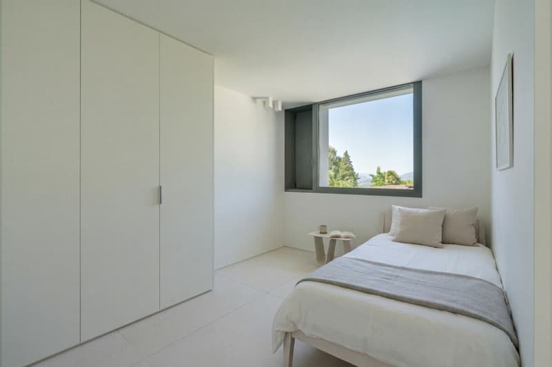 VILLA LUGANESE - VILLA MINERGIE CON PISCINA RISCALDATA E GIARDINO PRIVATO (13)