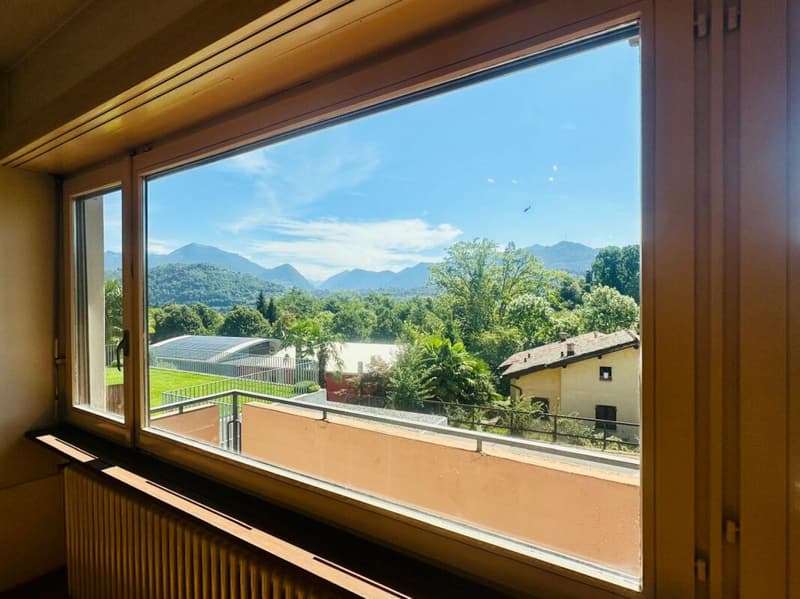 AGNO · CASA BIFAMILIARE CON GIARDINO IN ZONA RESIDENZIALE (8)