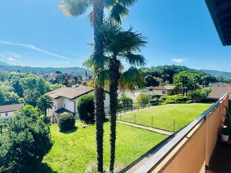 AGNO · CASA BIFAMILIARE CON GIARDINO IN ZONA RESIDENZIALE (11)