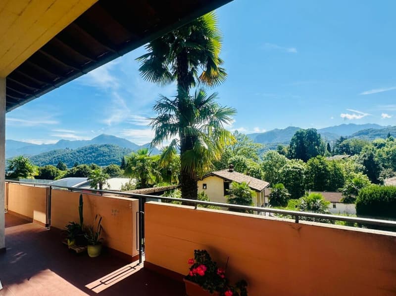 AGNO · CASA BIFAMILIARE CON GIARDINO IN ZONA RESIDENZIALE (10)