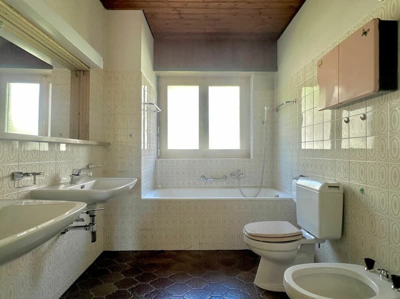 AGNO · CASA BIFAMILIARE CON GIARDINO IN ZONA RESIDENZIALE (5)