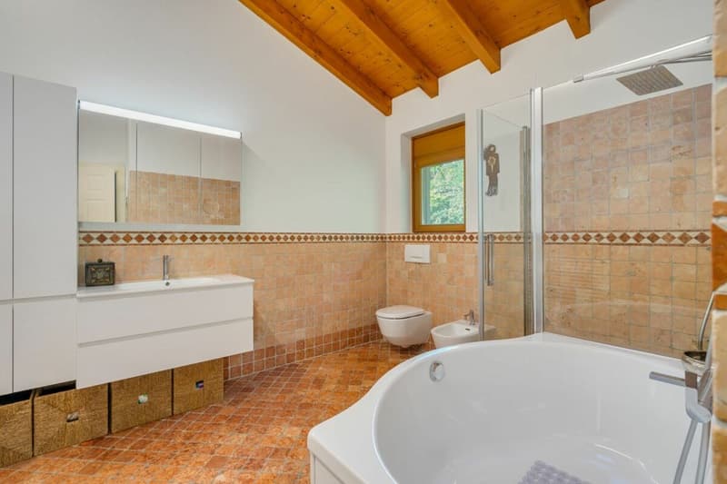 RUVIGLIANA - ATTICO 4.5 LOCALI VISTA LAGO E GIARDINO PRIVATO (11)