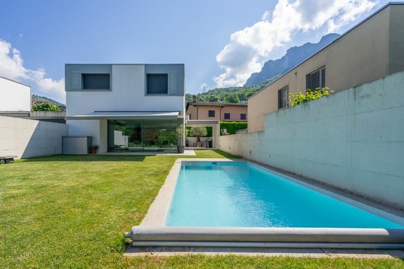 VILLA LUGANESE - VILLA MINERGIE CON PISCINA RISCALDATA E GIARDINO PRIVATO (1)