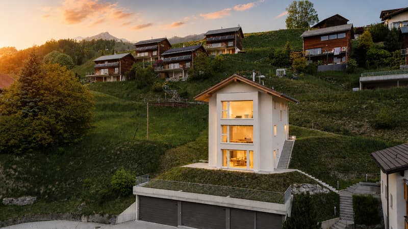 Single-family house with annex and panoramic view in Cumbel (Val Lumnezia) (2)