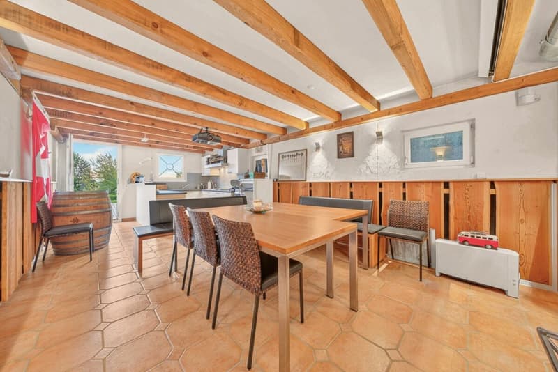 Spacieuse villa jumelle à Epalinges pour vivre et recevoir (13)