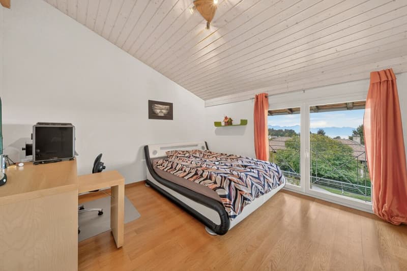 Spacieuse villa jumelle à Epalinges pour vivre et recevoir (9)