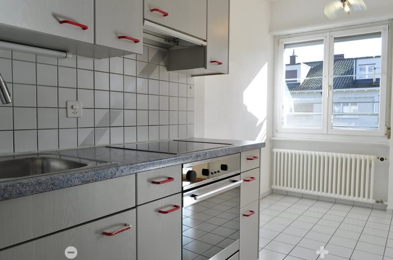 Charmante 4-Zimmer-Wohnung nahe des Zentrums Biel/Bienne (6)