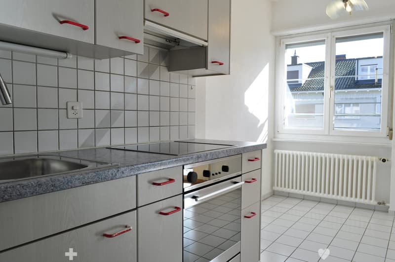 Charmante 4-Zimmer-Wohnung nahe des Zentrums Biel/Bienne (6)