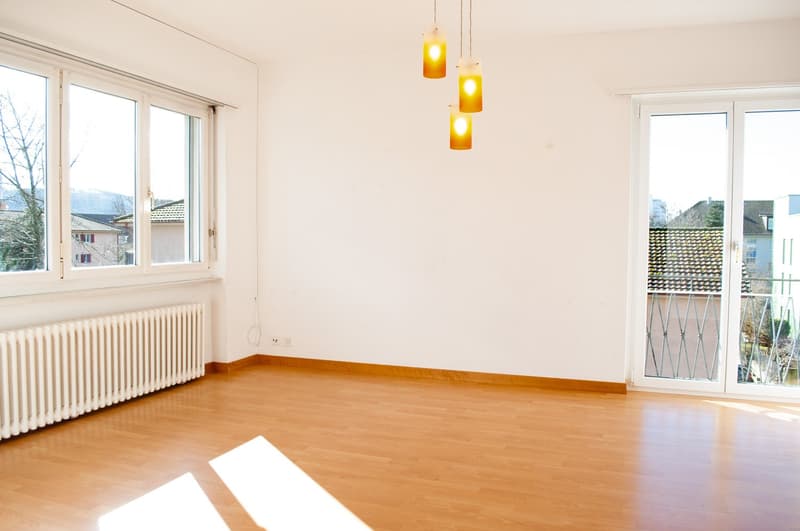 Charming 4-room apartment near the center of Biel/Bienne (3)
