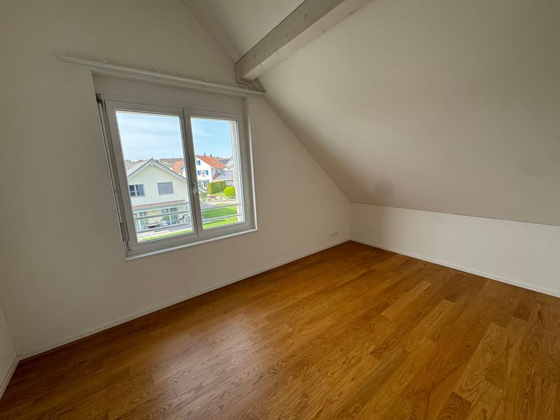 Charmante 4.5-Zimmer-Dachwohnung in Berg TG – Modern, ruhig und familienfreundlich (11)