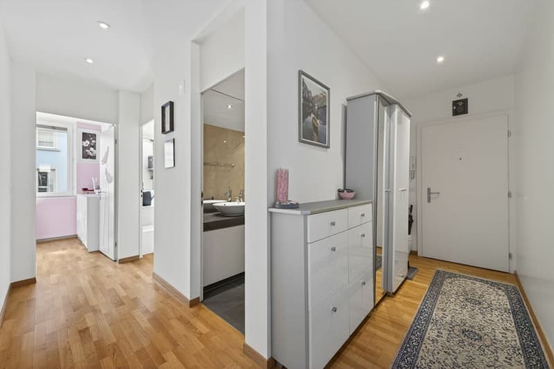 Your personal retreat with urban flair! (2)