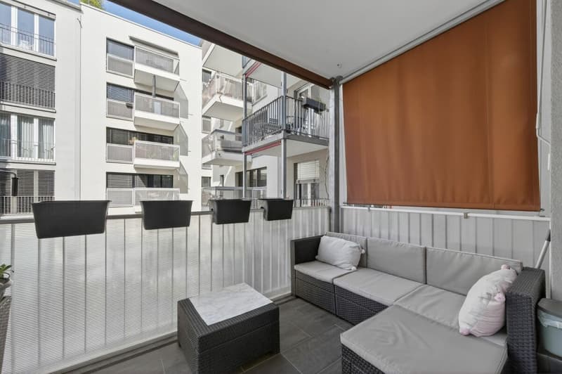Your personal retreat with urban flair! (1)