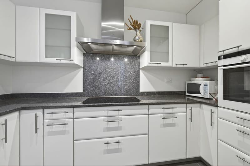 Your personal retreat with urban flair! (3)