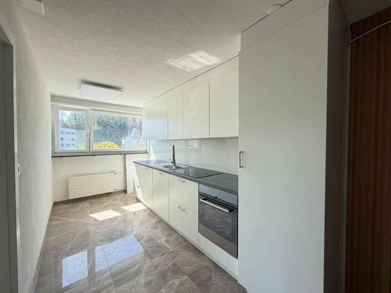 Freshly renovated and ready for immediate occupancy! (2)