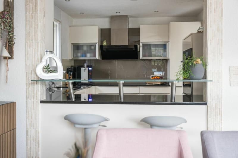 Living with a view and a special sense of home! (5)