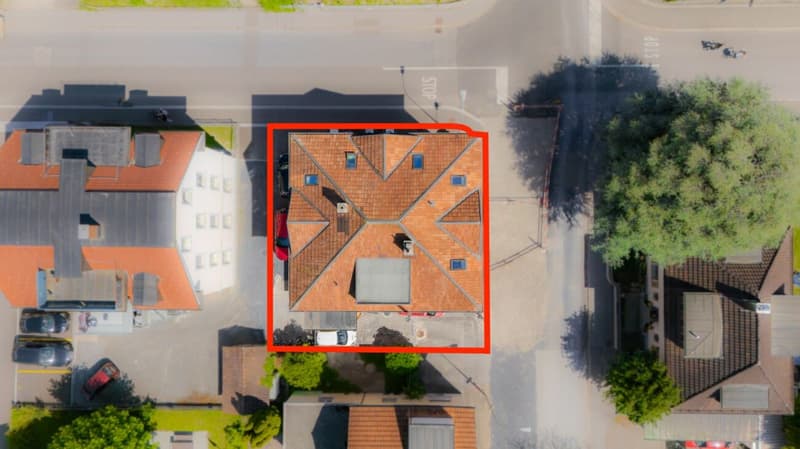 Immeuble d'habitation et de commerce rénové avec un potentiel de rendement attractif ! (12)